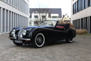 Image 30/40 de Jaguar XK 120 DHC (1953)