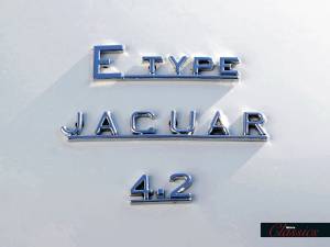 Bild 20/24 von Jaguar E-Type (1970)