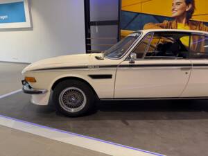 Image 5/35 of BMW 3.0 CS (1974)