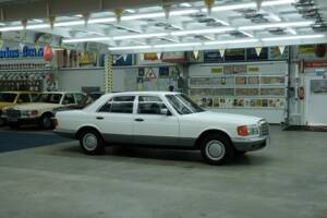 Bild 49/50 von Mercedes-Benz 280 S (1981)