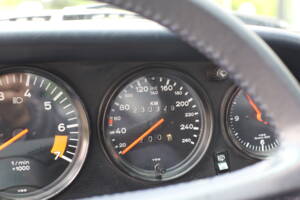 Bild 17/51 von Porsche 911 Carrera 3.2 (1984)