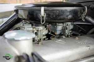 Bild 21/44 von Mercedes-Benz 220 S (1958)
