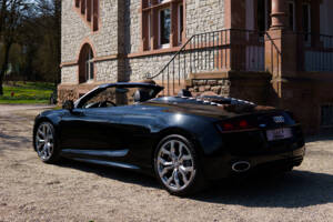 Bild 4/13 von Audi R8 V10 Spyder (2011)