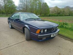 Image 16/21 of BMW 635 CSi (1988)