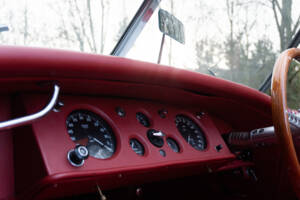 Image 19/23 de Jaguar XK 120 OTS (1950)