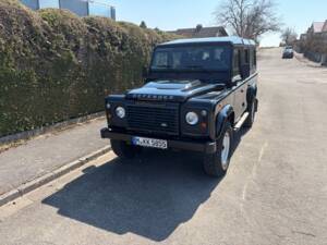 Bild 3/9 von Land Rover Defender 110 (2015)
