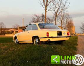Bild 3/10 von Alfa Romeo 2600 Sprint (1966)