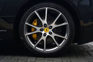 Imagen 50/50 de Ferrari California (2011)