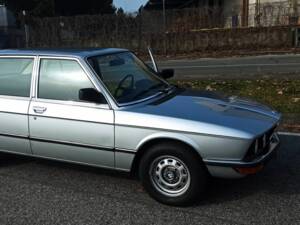 Image 4/8 of BMW 520/6 (1981)
