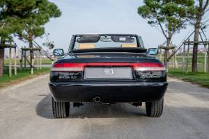 Bild 19/20 von Alfa Romeo 2.0 Spider (1991)
