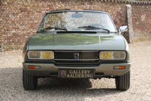 Image 9/50 of Peugeot 504 Convertible (1981)