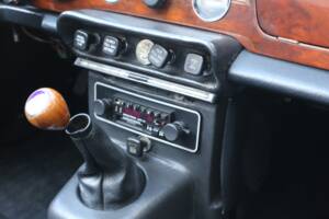 Image 39/49 of Triumph TR 6 (1976)