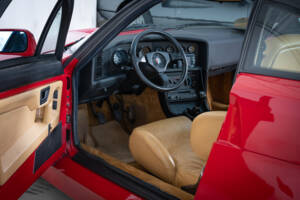 Image 7/33 of Alfa Romeo SZ (1990)
