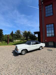 Imagen 11/29 de Mercedes-Benz 280 SE (1968)