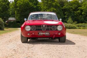 Image 6/50 de Alfa Romeo 1750 GT Veloce (1971)