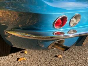 Bild 34/50 von Chevrolet Corvette Sting Ray Convertible (1966)