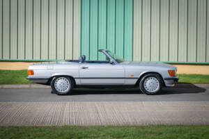 Image 4/28 de Mercedes-Benz 300 SL (1987)