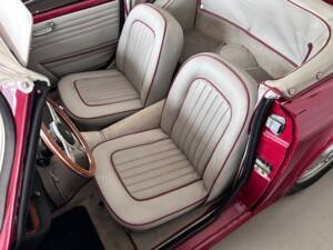 Image 11/26 of Triumph TR 4 (1965)
