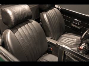 Bild 24/40 von MG MGB (1974)