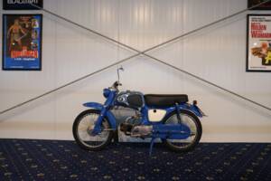 Bild 15/22 von Honda Super Cub C 110 (1900)