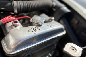 Image 10/23 of Alfa Romeo Giulia 1600 Spider (1963)