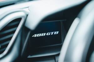 Image 29/56 of Ferrari 488 GTB (2020)