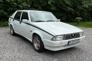 Image 1/8 of Alfa Romeo 75 2.0 TD (1986)
