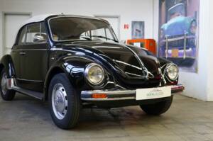 Image 2/15 of Volkswagen Beetle 1303 (1976)