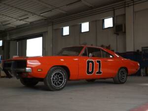 Imagen 2/50 de Dodge Charger 383 (1969)