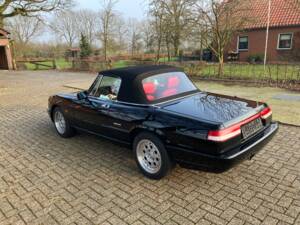 Bild 13/18 von Alfa Romeo 2.0 Spider (1991)