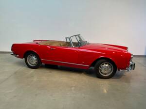 Bild 8/38 von Alfa Romeo 2600 Spider (1964)