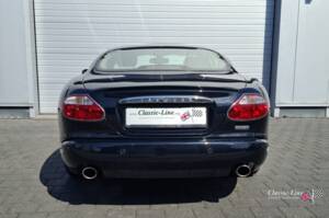 Image 4/23 of Jaguar XK8 4.2 (2005)