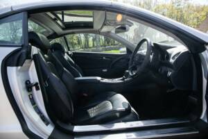 Image 38/40 de Mercedes-Benz SL 55 AMG (2007)