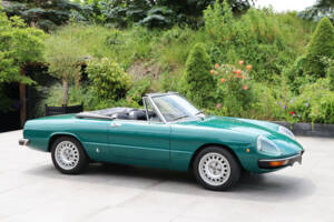 Bild 7/50 von Alfa Romeo 2000 Spider Veloce (1979)