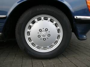 Bild 21/23 von Mercedes-Benz 560 SL (1989)