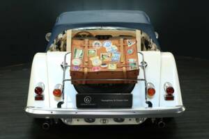 Image 24/50 of Morgan Plus 8 Inj. (1987)