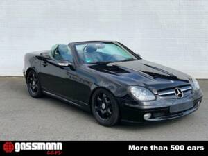 Immagine 2/15 di Mercedes-Benz SLK 230 Kompressor (2000)