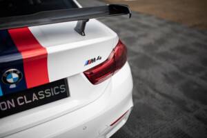 Image 28/67 of BMW M4 GTS "DTM Champion Edition" (2016)