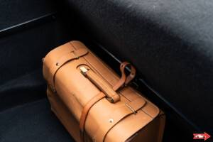 Bild 36/53 von Ferrari F 355 Berlinetta (1996)