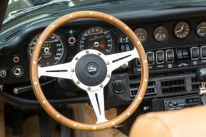 Image 43/50 de Jaguar Type E V12 (1973)