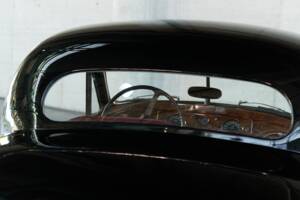 Image 16/48 of Jaguar XK 120 FHC (1954)