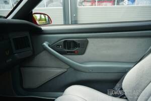 Bild 49/66 von Pontiac Firebird TransAm (1989)