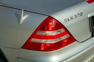 Image 18/50 de Mercedes-Benz SLK 320 (2001)