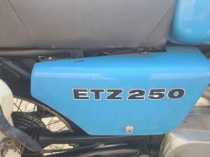 Bild 13/19 von MZ DUMMY (1900)