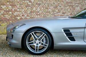 Image 41/50 de Mercedes-Benz SLS AMG (2011)