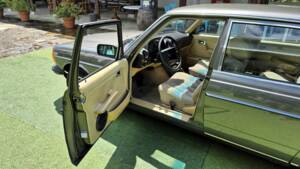 Image 27/71 of Mercedes-Benz 240 D (1980)