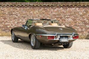 Image 31/50 de Jaguar Type E V12 (1973)