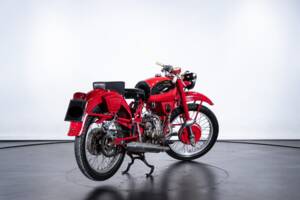 Image 3/11 of Moto Guzzi DUMMY (1949)