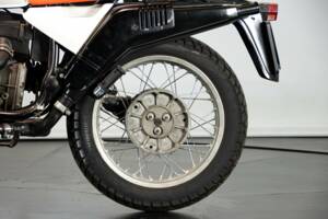 Image 22/50 of BMW R 80 GS (1983)