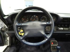 Bild 6/15 von Porsche 911 Carrera (1994)